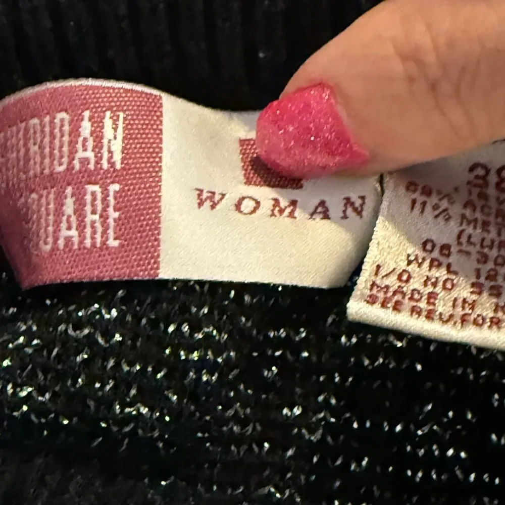 VTG Sheridan Square size 38 beautiful black sweater w/ silver sparkle threading